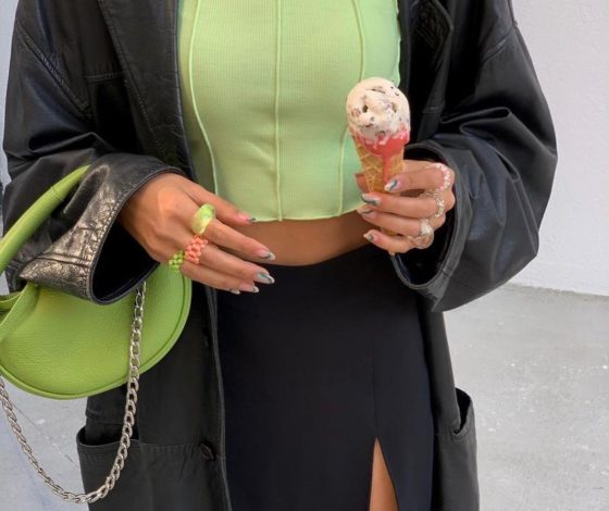 Игрушечные кольца – самый яркий тренд сезона: собрали топ стильных вариантов