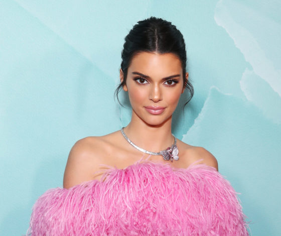 Кендалл Дженнер в центре скандала: мексиканцев оскорбила реклама с участием модели