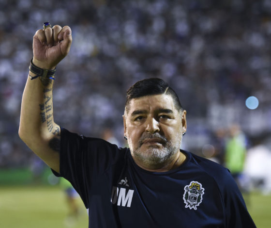 Покойного Диего Марадону обвинили в изнасиловании