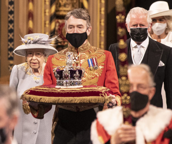 Королевская семья снова в центре скандала: на этот раз из-за завещания принца Филиппа