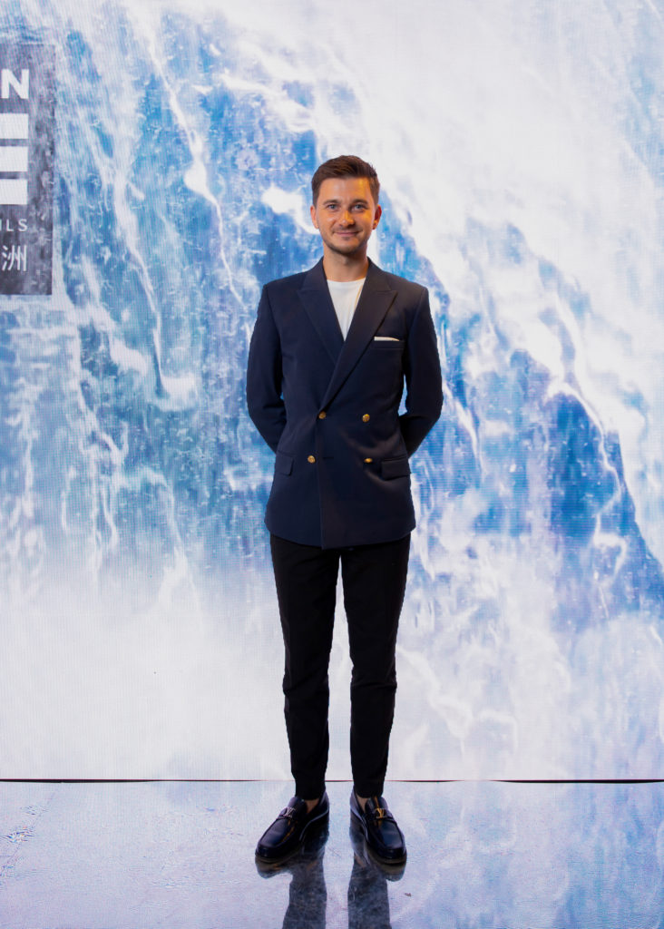 Гриша Супер