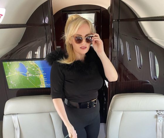 «Буквально тает на глазах»: Ребел Уилсон снова шокировала фанатов своей фигурой