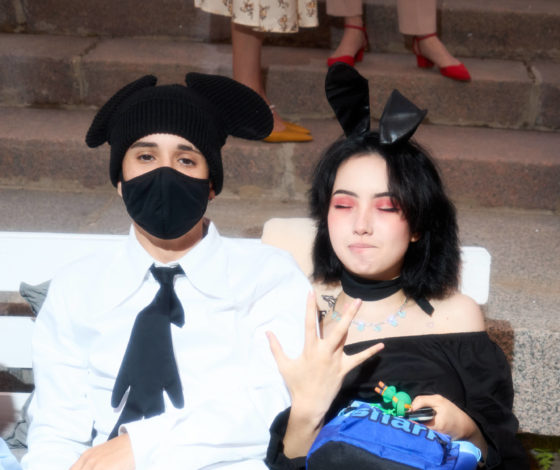 Славу Марлоу и его девушку захейтили в соцсетях