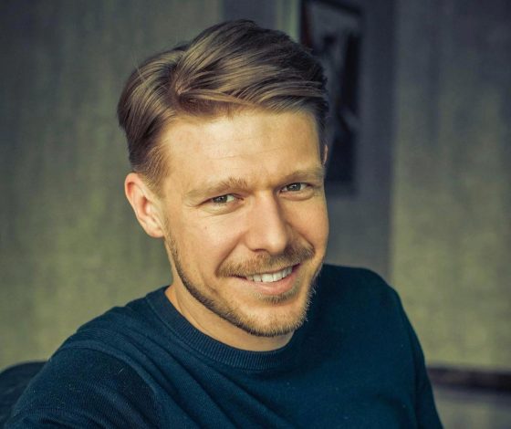 Никита Ефремов рассказал о сложных отношениях со звездным отцом