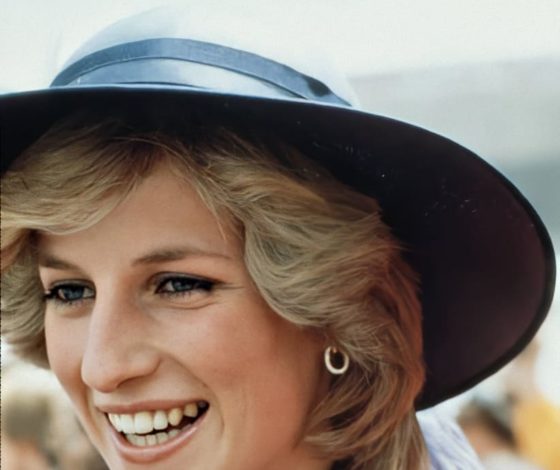 Культовые бьюти-образы принцессы Дианы: любимые приемы леди