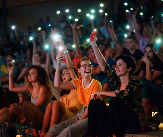 Фестиваль уличного кино: фильмы под открытым небом, выступление Mirèle и лекция о коротком метре уже в эти выходные