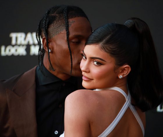 Крис Дженнер хочет использовать личную жизнь Кайли ради рейтингов. Ее осудила семья