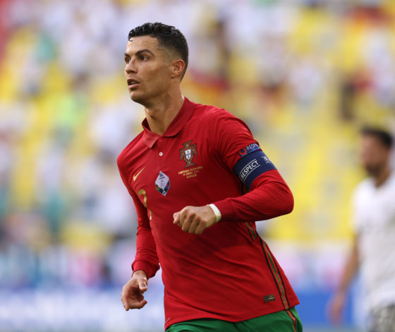 Добро пожаловать домой: Криштиану Роналду вернулся в Манчестер Юнайтед