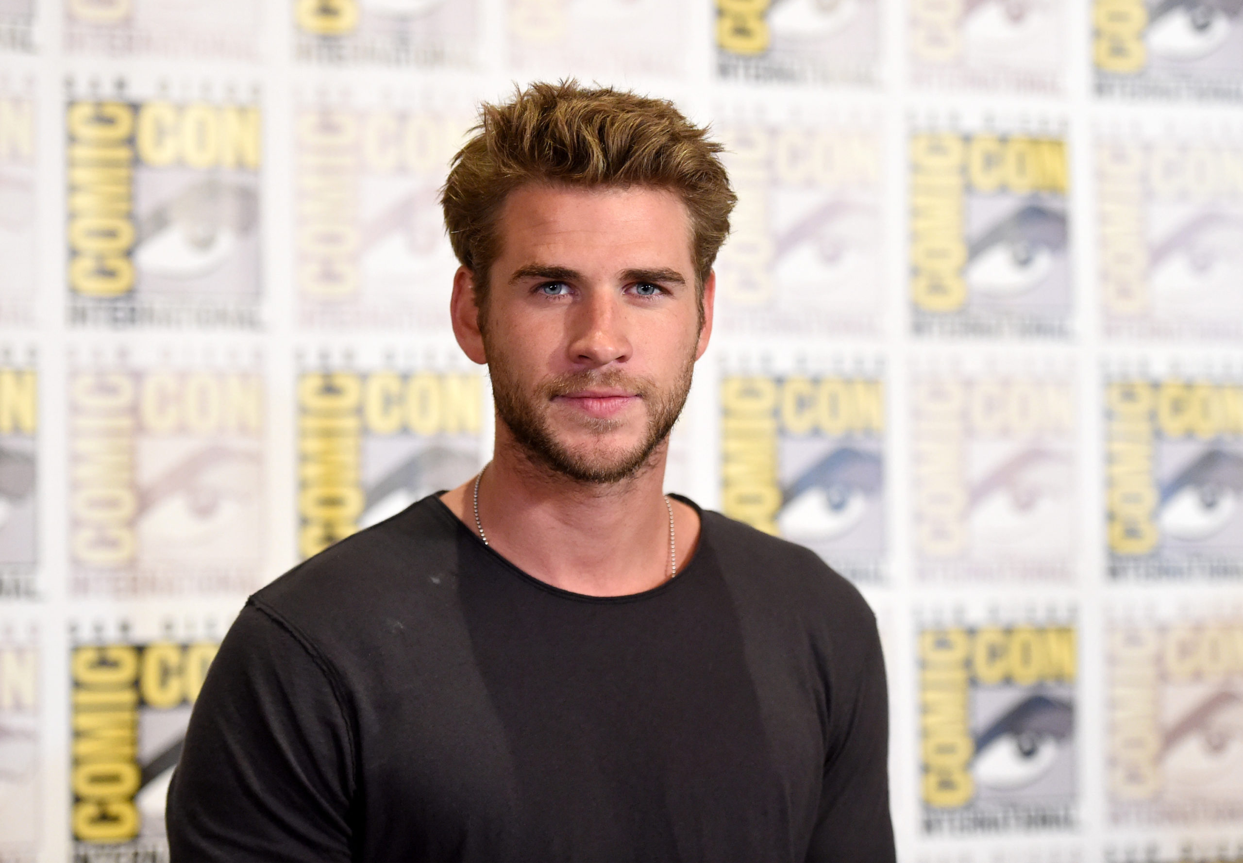 How was Liam Hemsworth at school?  Spoiler: it wasn’t that attractive