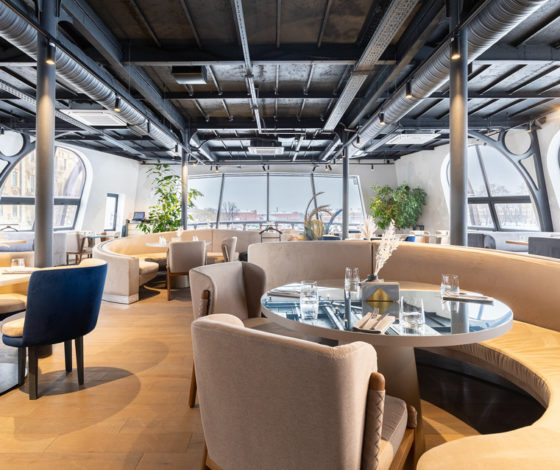 Планы на вечер: концерт и ужин с панорамным видом в Санкт-Петербурге