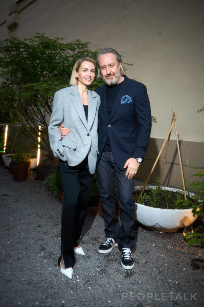 Елена и Сергей Лесс