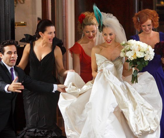 Идеальный подарок на свадьбу: что вручить подруге на память о торжестве?