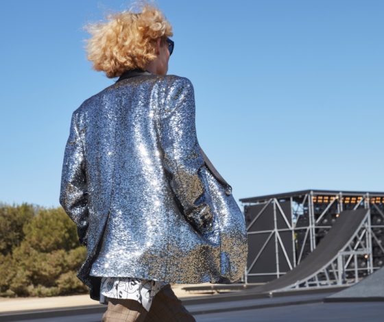 Блестящие жакеты в мужской коллекции Celine