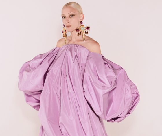 Акцент на детали: Schiaparelli представили кутюрную коллекцию