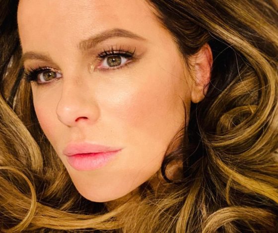 Уколы или генетика? Кейт Бекинсейл отрицает инъекции ботокса — лукавит ли звезда, узнали у косметолога