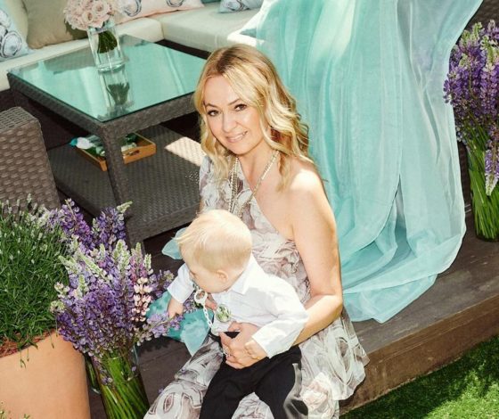 «Я испытала то, что испытывают мужчины на родах»: Яна Рудковская впервые рассказала о суррогатном материнстве