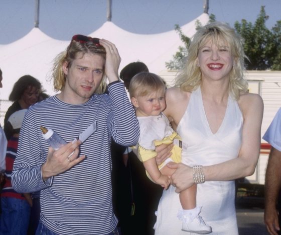 Единственная дочка Курта Кобейна и Кортни Лав вышла замуж за сына известного скейтбордиста Тони Хоука