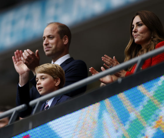 Все серьезно: как Кейт Миддлтон и принц Уильям готовят сына стать королем