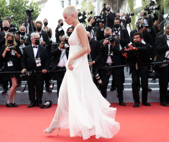 От Беллы Хадид до Тильды Суинтон: лучшие платья на Каннском кинофестивале