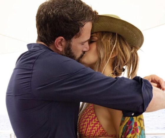 Ни слова о бывшем: Дженнифер Лопес нашла лучший способ поздравить Бена Аффлека с Днем рождения