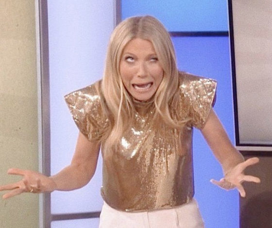 Топ-10 звезд, которые обижают людей