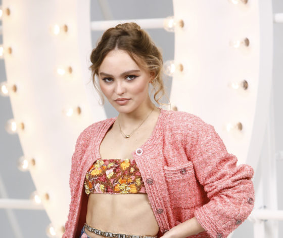 Тимоти Шаламе в прошлом: дочь Джонни Деппа и Ванессы Паради целуется с новым парнем