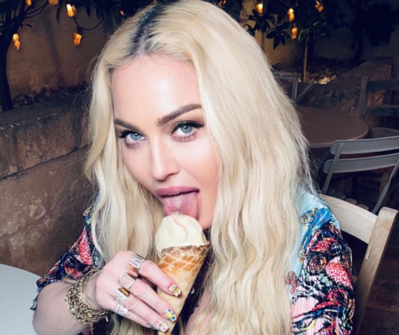 Не 63, а 36: в сети обсуждают внешность Мадонны на фотосессии в ее день рождения