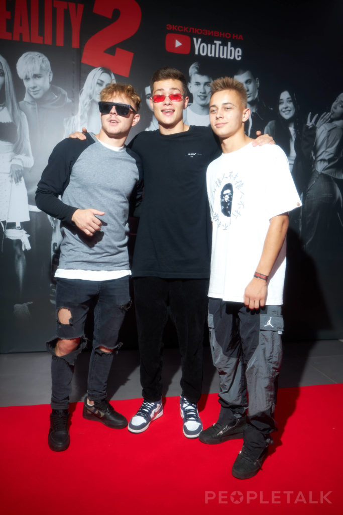 Майк Крапивников, Володя XXL и Даниил Крапивников