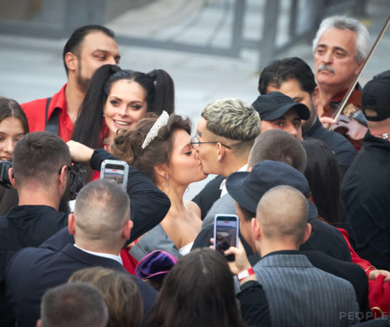 Свадьба Моргенштерна и Дилары: Ксения Собчак в качестве ведущей, Настя Ивлеева в образе вдовы и драка Эльдара Джарахова