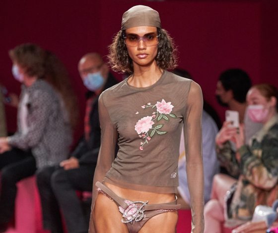 Ода нулевым на показе Blumarine в Милане