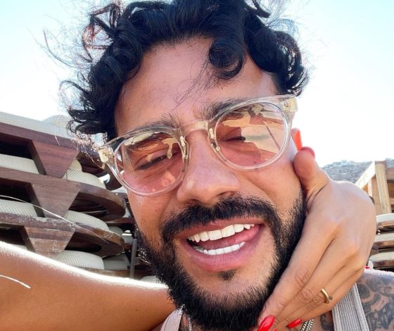 А как же Саша Дони? Тимати отдыхает в компании другой девушки