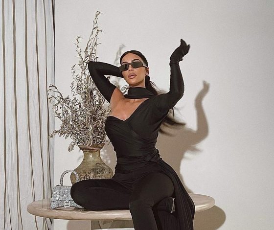 Битва образов: Полина Гагарина повторила выход Ким Кардашьян