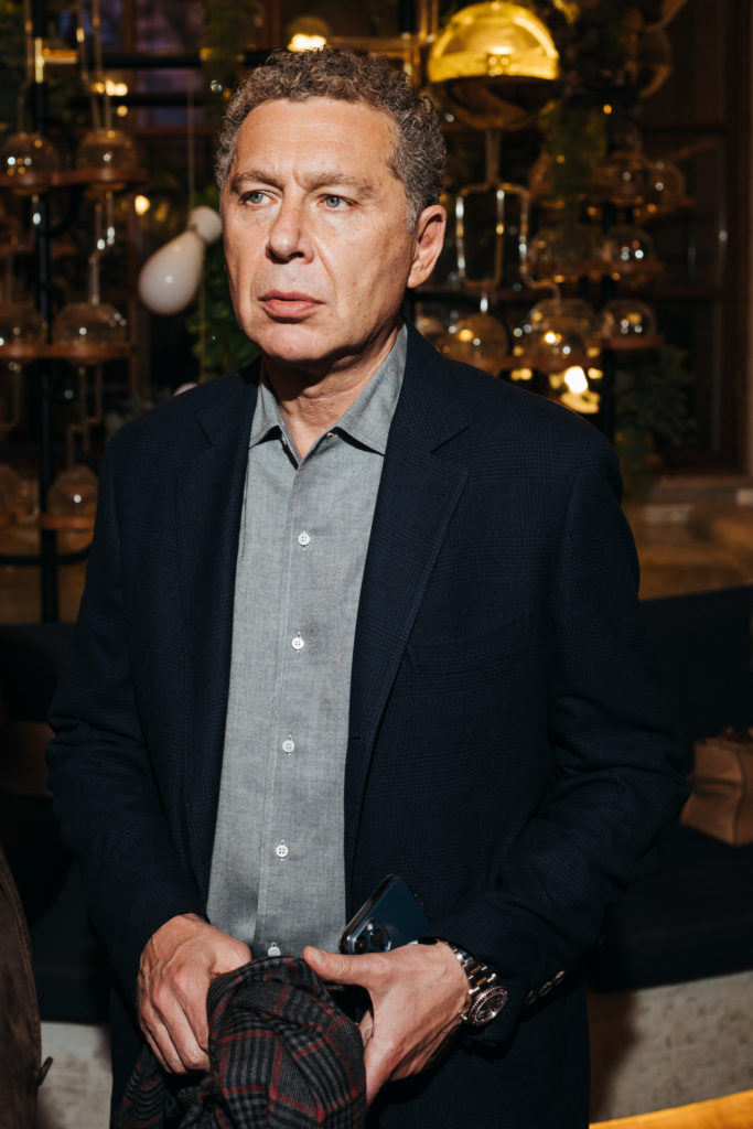 Александр Мамут