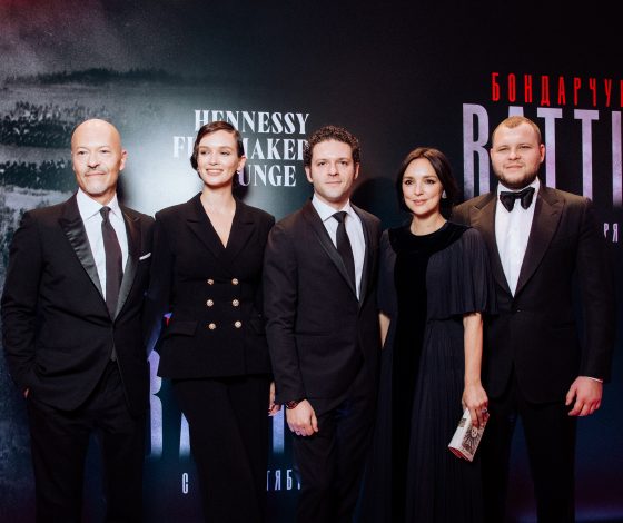 Перемирие Ксении Собчак и Тины Канделаки и выход Паулины Андреевой и Федора Бондарчука на премьере документального фильма о Сергее Бондарчуке «Бондарчук. BATTLE»