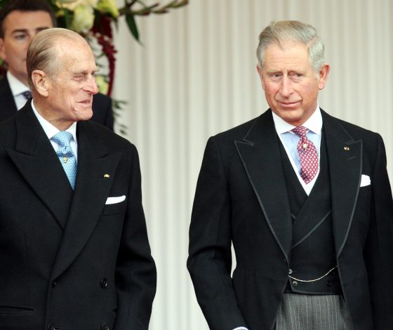«Я должен быть живым?»: стал известен последний разговор принца Чарльза с принцем Филиппом