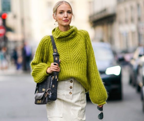 Утепляемся: где купить свитер, который согреет осенью