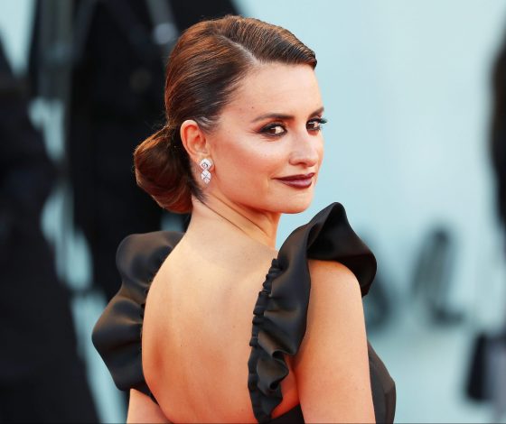 Пенелопа Крус, Джорджина Родригес, Хелен Миррен и другие на церемонии открытия Венецианского кинофестиваля