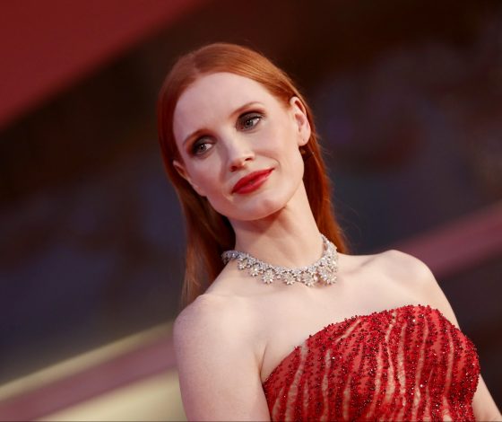 Ни за что не угадаешь, что делала Джессика Честейн в школе, чтобы привлечь к себе внимание?