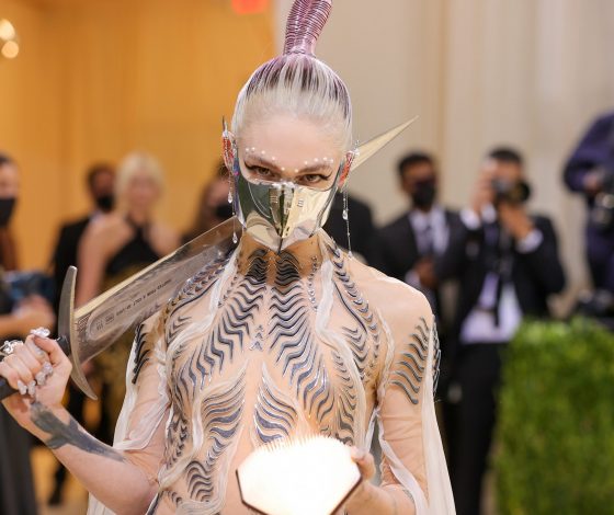 Граймс рассказала о странных навязчивых идеях из-за своего диагноза