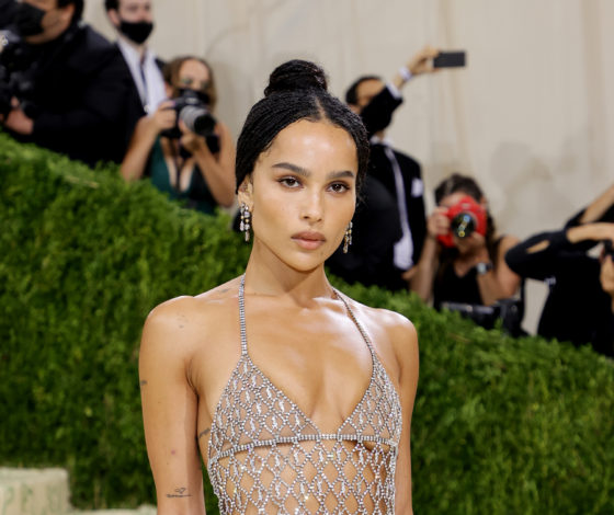 С ней лучше не связываться: Зои Кравиц ответила хейтерам по поводу своего платья на Met Gala