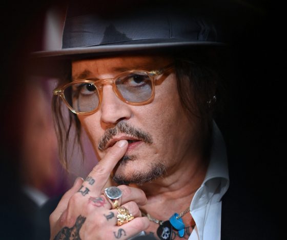 Джонни Депп продал дебютную коллекцию картин за 3 млн фунтов