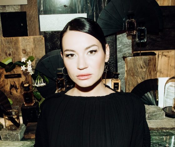 «Ответят за свои слова»: Ида Галич стала ведущей нового звездного шоу на «МУЗ-ТВ»