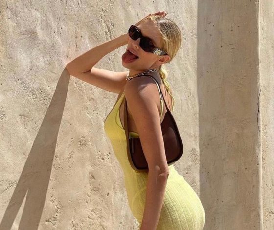 Настя Ивлеева VS Лена Перминова: кто носит трендовую сумку осени круче