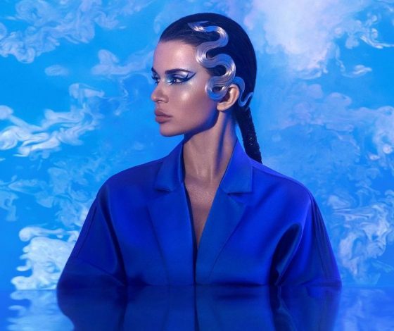 Из бухгалтера в звездные визажисты: 5 историй о простых девушках, которые обучились макияжу и прославились