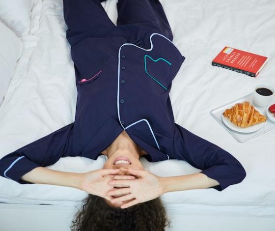 Лучше любого обертывания: появилась пижама с гиалуроновой кислотой