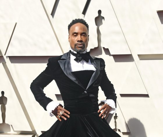 «Мне пришлось бороться всю жизнь»: Билли Портер раскритиковал обложку с Гарри Стайлсом в платье