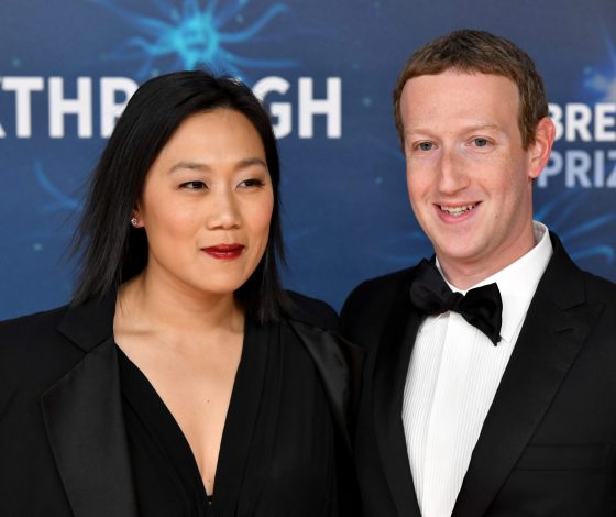 Марк Цукерберг подарил жене ее собственную скульптуру