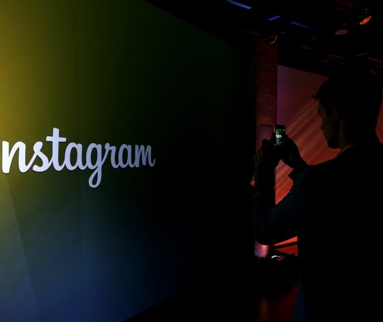 «Потерпите»: в работе Facebook, WhatsApp и Instagram произошел сбой