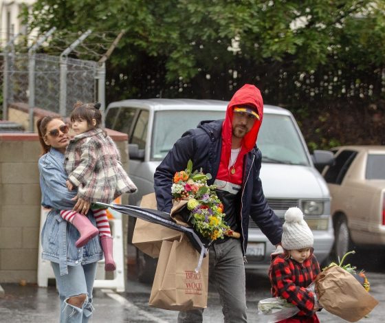 Очень трогательно: как Ева Мендес поздравила Райана Гослинга с его первым днем отца