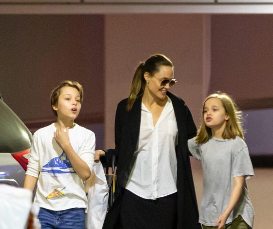 Взрослый и самостоятельный: сына Анджелины Джоли застали во время прогулки с девушкой